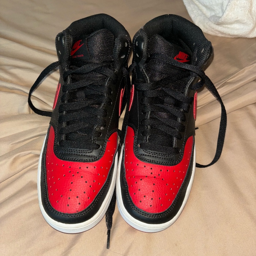 Men’s Nike shoes size 7 excellent condition